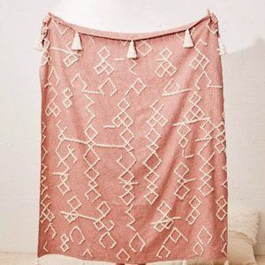 Urban Outfitters Geo Tufted Tassel Throw Blanket (Brand NEW)